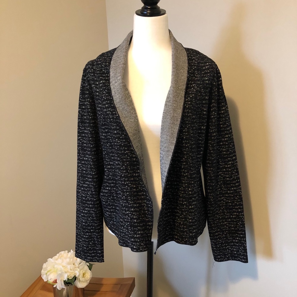 NWOT & itβs Reversible!